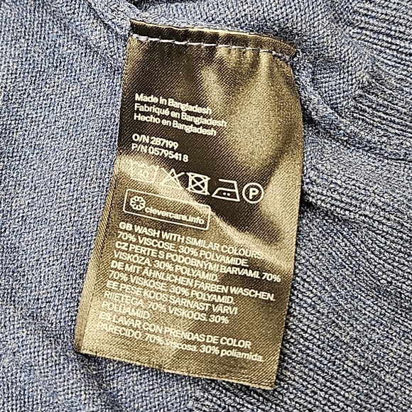 H&M Women's Basic Long Sleeve Button Up Cardigan Sweater Size Small Navy Blue - Picture 13 of 13